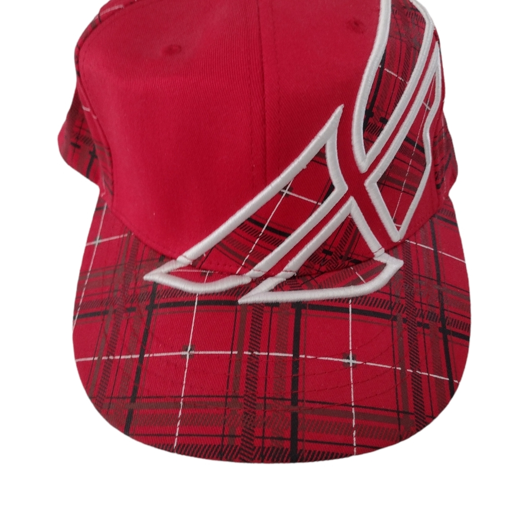FLY NWT plaid Hat red. SM/MD. Flex fit. Never worn. 6 panel. - Picture 2 of 8